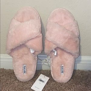 BRAND NEW light pink slippers!